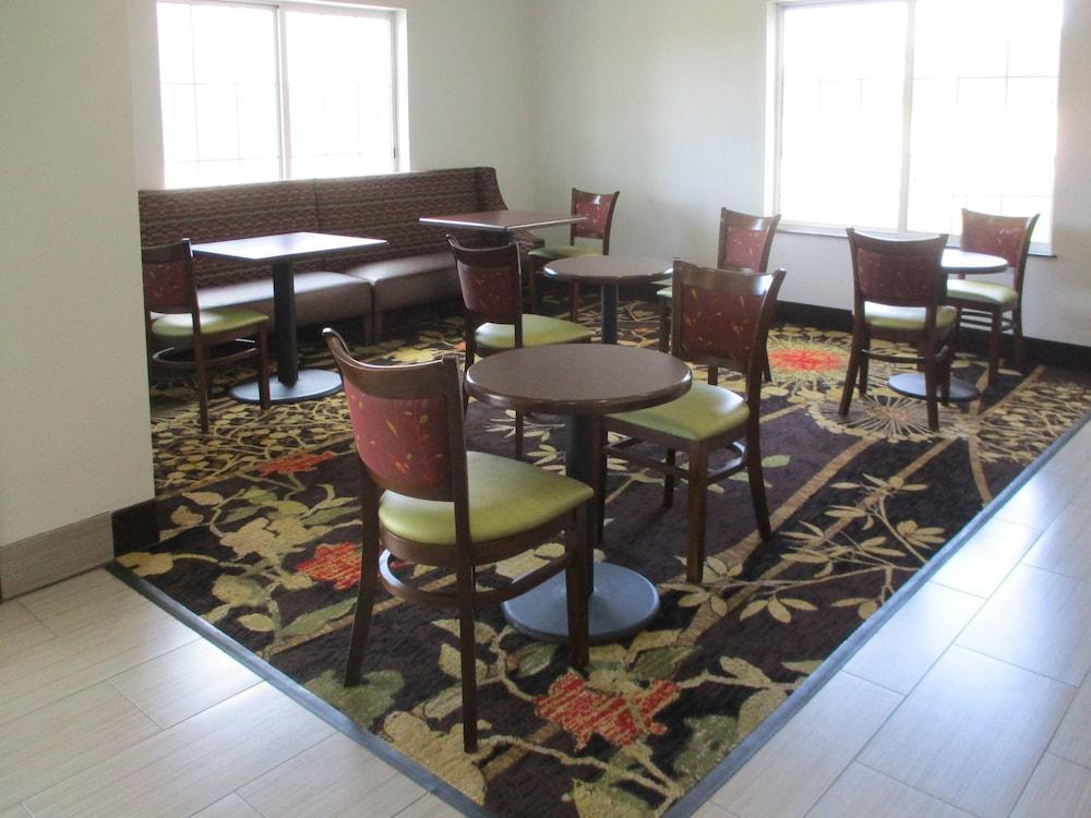Quality Inn Leesville エクステリア 写真