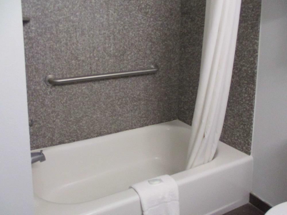 Quality Inn Leesville エクステリア 写真